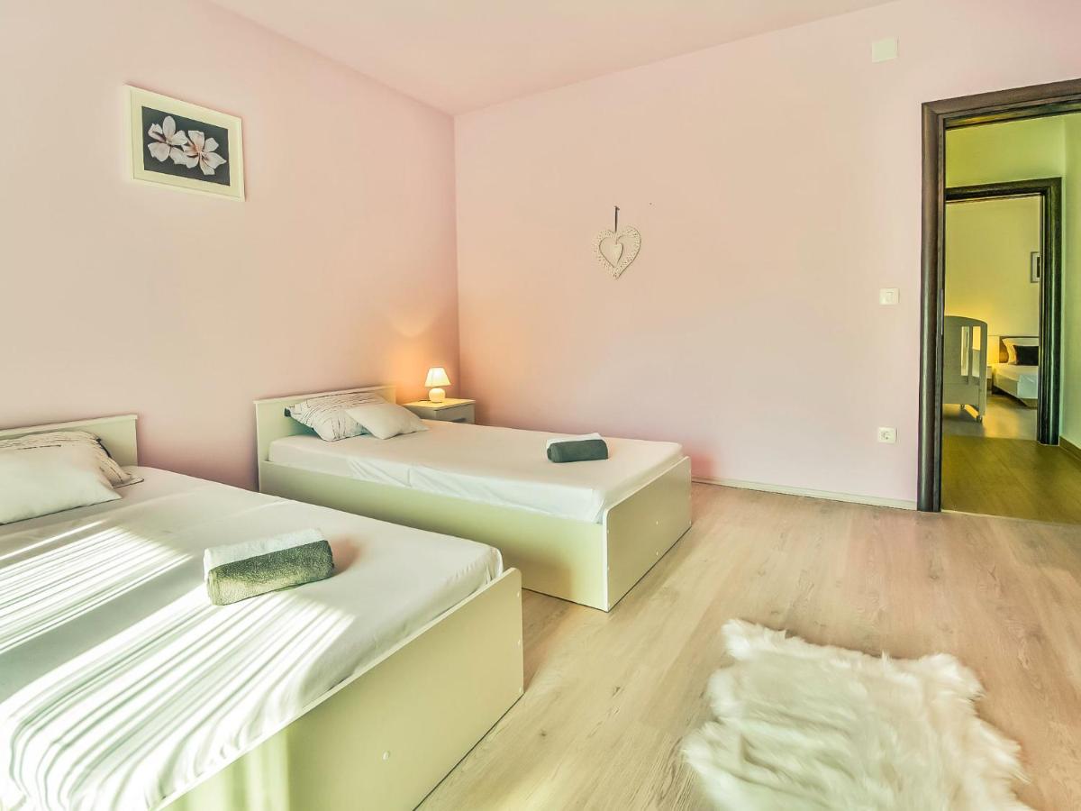 Holiday Home Anić Smilcic Zewnętrze zdjęcie